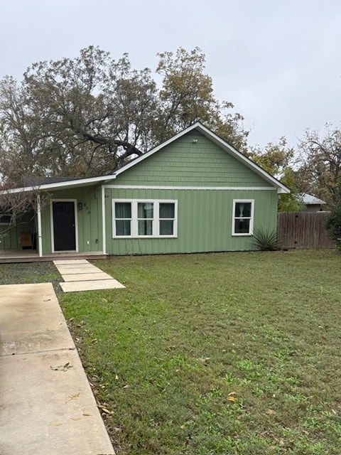 Charming Home Near Hondo ISD